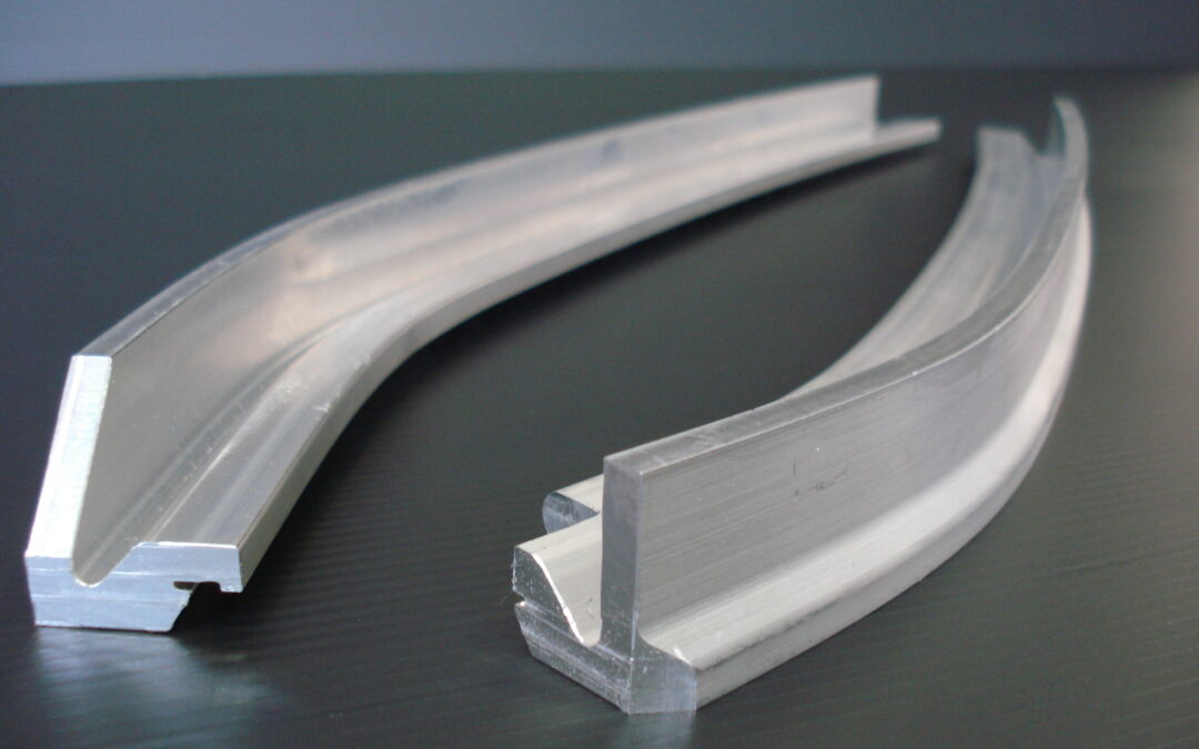 Whitepaper on Curved Components – How Sjølund can help our customers in different industries.